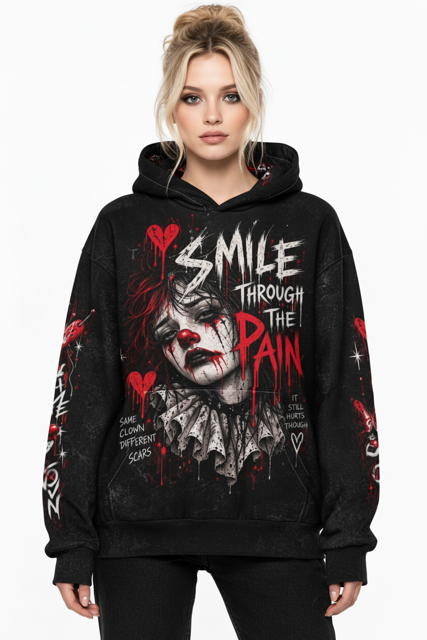 Modelo de frente usando el hoodie